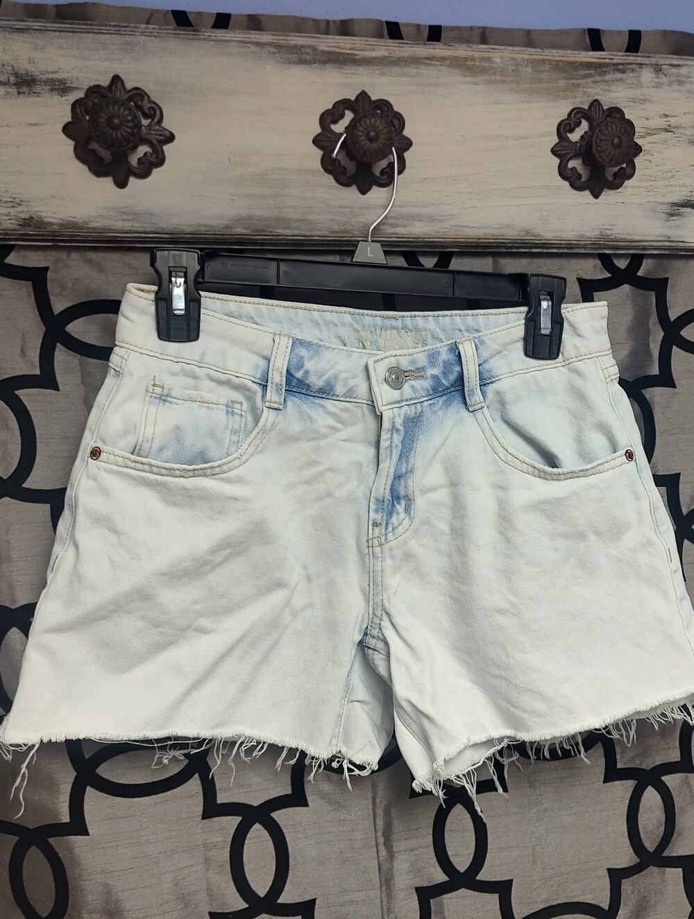 Rewash Light Blue & White Washed Denim Cutoff Shorts Size 1/25